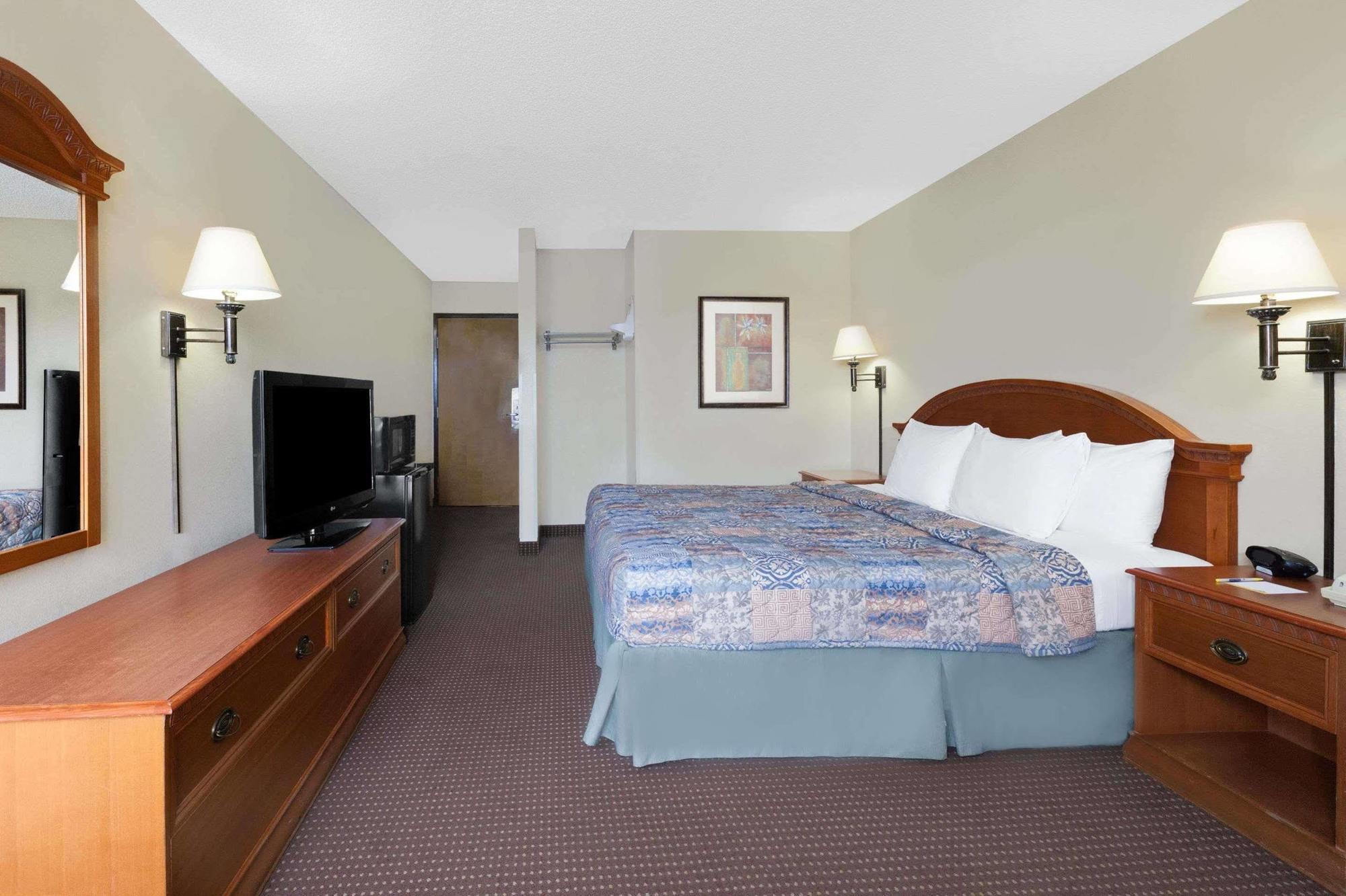 Days By Wyndham Hotel